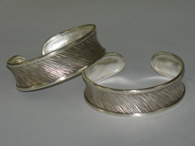 Thai Karen Hill Tribe Silver Bangle Engraved Bangle BG012 