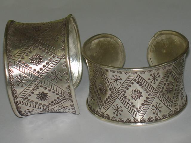 Thai Karen Hill Tribe Silver Bangle Star Printed Bangle BG026 