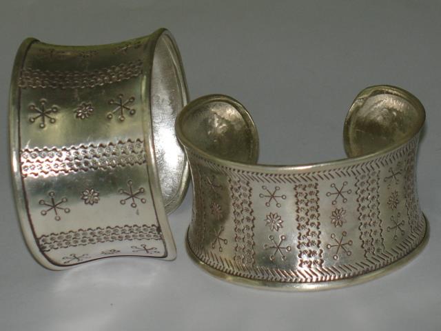 Thai Karen Hill Tribe Silver Bangle Star Printed Bangle BG027 