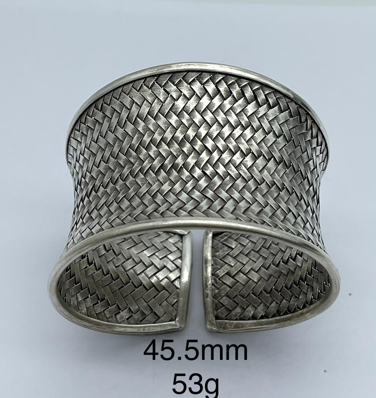 Thai Karen Hill Tribe Silver Bangle BG211TKSH117