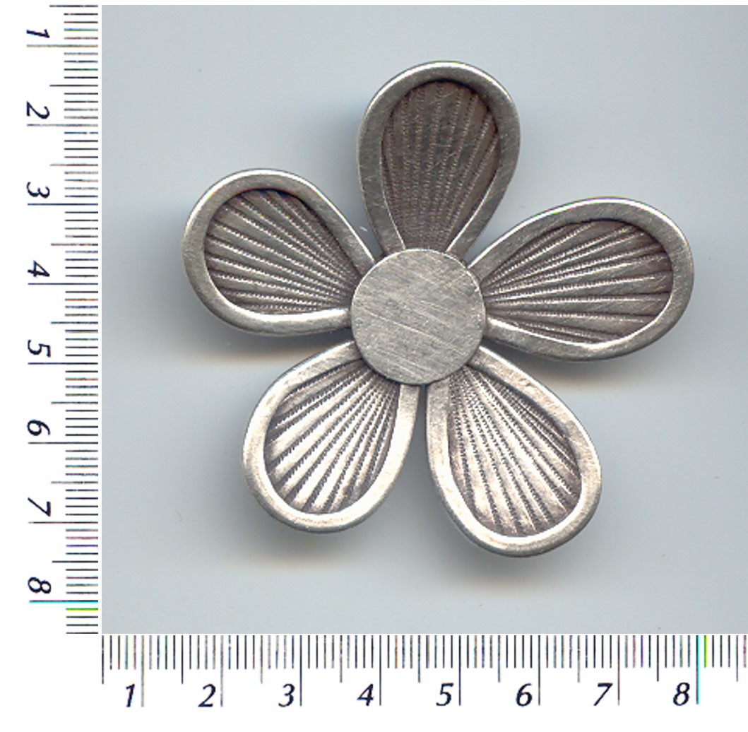Thai Karen Hill Tribe Silver Grand Flower Pendant NL094