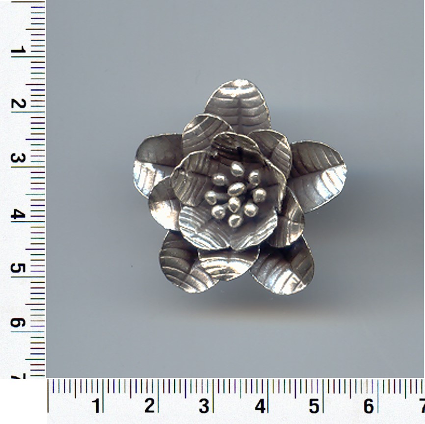 Thai Karen Hill Tribe Silver Blooming Flower Pendant NL127