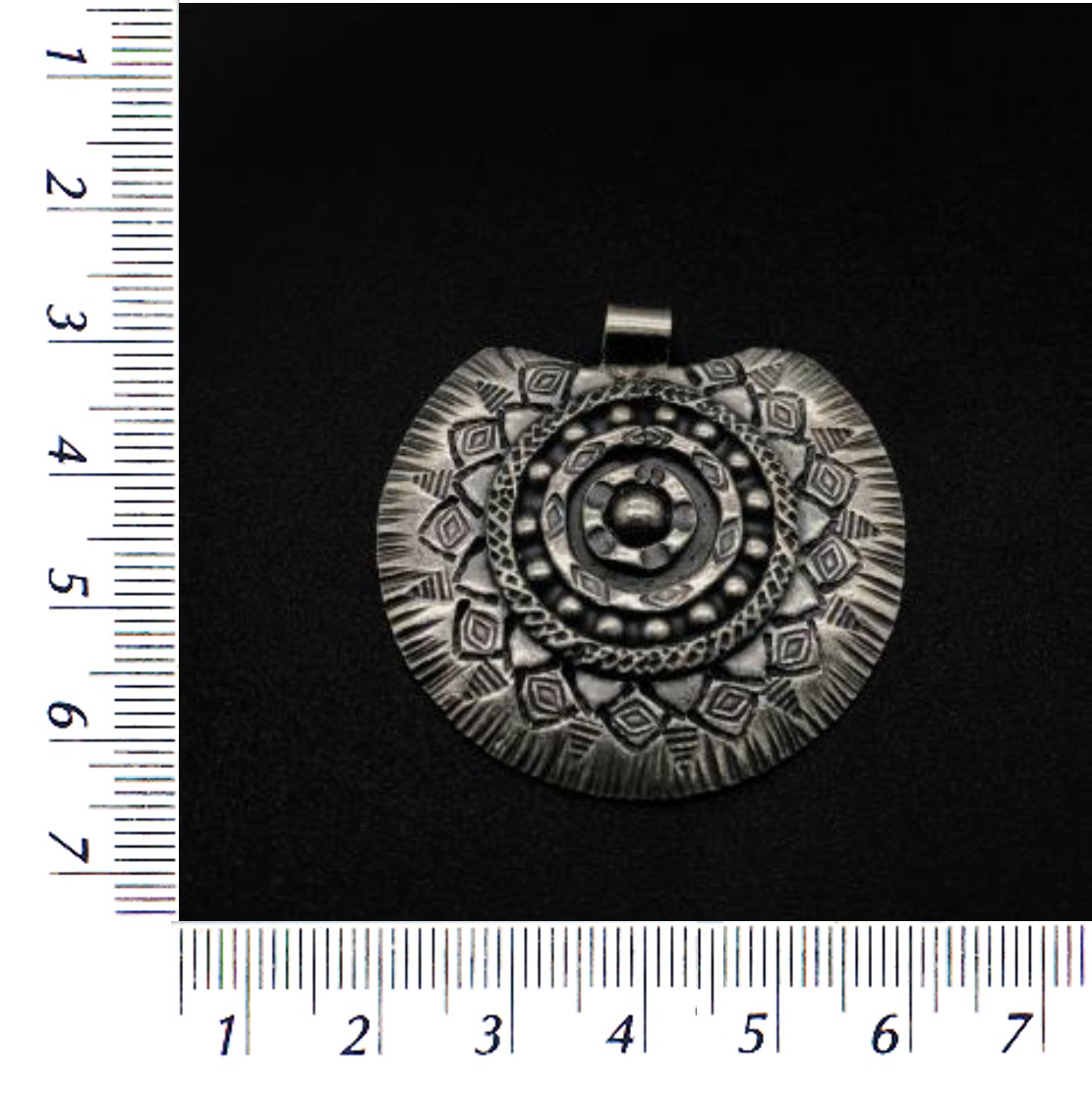 THAI KAREN HILL TRIBE SILVER PENDANTS 20PD117