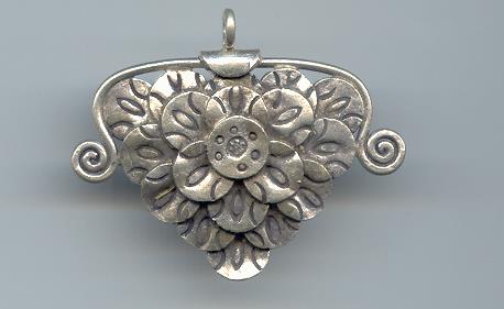 Thai Karen Hill Tribe Silver Pendants Printed Flower Trangle Shape Pendant NM088 