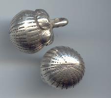 Thai Karen Hill Tribe Silver Pendants Sweet Mangosteen Bell Charm NM104 