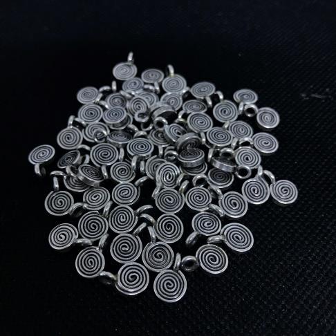 Thai Karen Hill Tribe Silver Pendants 20PD205 (10 Beads)