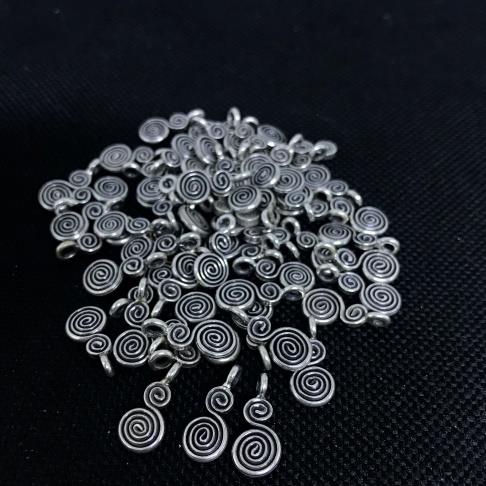 Thai Karen Hill Tribe Silver Pendants 20PD207 (10 Beads)