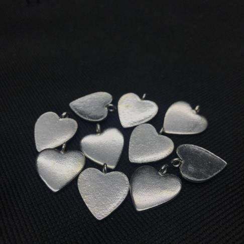 Thai Karen Hill Tribe Silver Pendants 20PD252 (10 Beads)