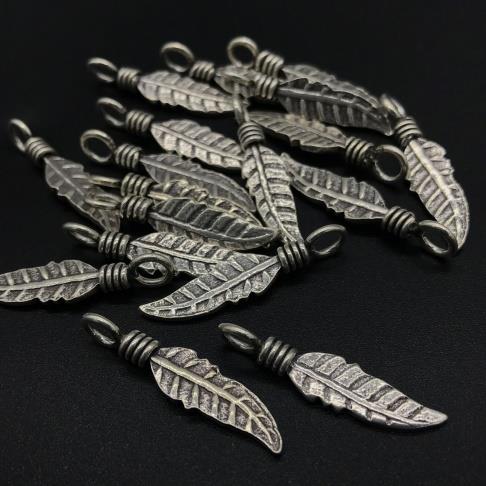 Thai Karen Hill Tribe Silver Pendants 20PD297 (10 Beads)