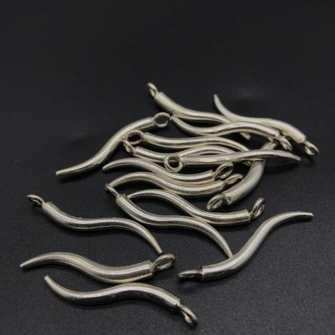 Thai Karen Hill Tribe Silver Pendants 20PD308 (10 Beads)