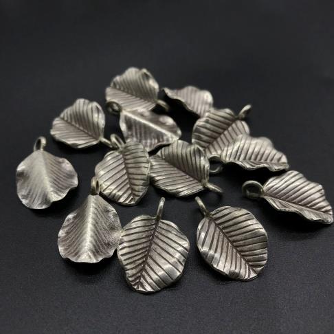 Thai Karen Hill Tribe Silver Pendants 20PD314 (2 Beads)