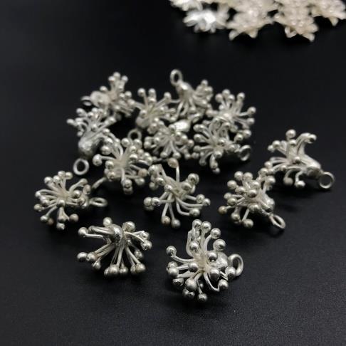 Thai Karen Hill Tribe Silver Pendants 20PD373 (10 Beads)
