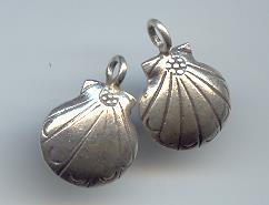 THAI KAREN HILL TRIBE SILVER DAISY PRINTED SHELL PENDANT NS031