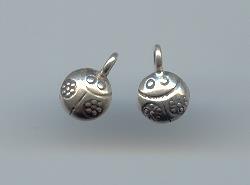 Thai Karen Hill Tribe Silver Pendants Daisy Printed Little Lady Bug Pendants NS120