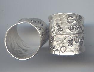 THAI KAREN HILL TRIBE SILVER RING RR189